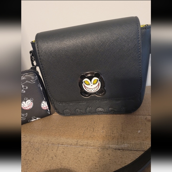 Loungefly nbc scary teddy purse/ wallet - Picture 6 of 12